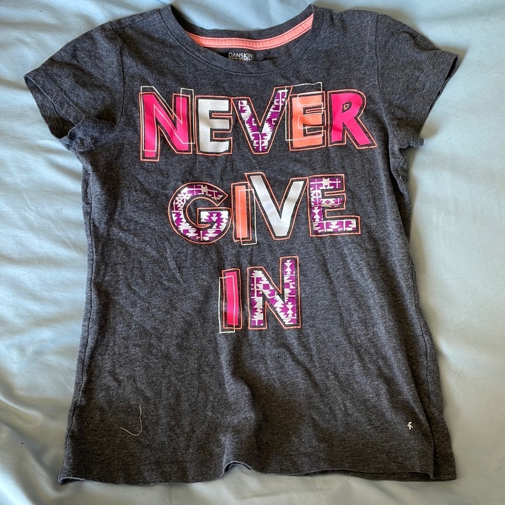 Never give in TShirt